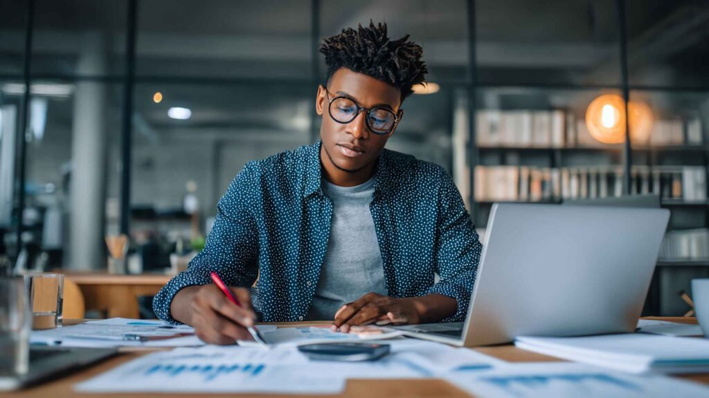 How to Manage and Resolve Cash Flow Problems in 2026.
